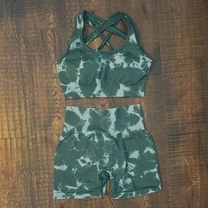 Green tie dye activewear two pieces set